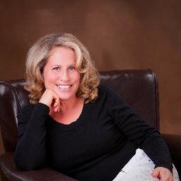 dianeherbst's profile picture. Freelance writer, longtime correspondent @people. Ex senior features writer @ First for Women and Women's World magazines. Ex @TheMessenger.Dog lover.