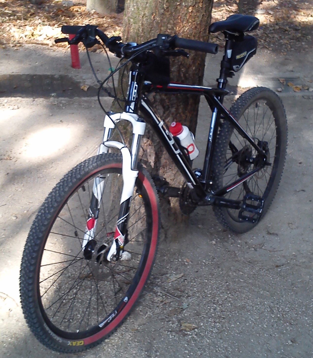 crafter_of_evil's profile picture. Vivo para o btt e para o pc (programar e jogar)