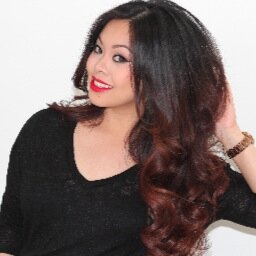 25 year old wifey. soon to be mama. east coast living beauty blogger. for inquiries email me at contact.fafinettex3@yahoo.com