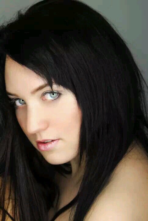 Film Producer 🇨🇦 Polish 🇵🇱 Leo ♌️ Actress 🎞 Filmmaker 🎥 Enjoy helping people of all walks of life. https://t.co/bzou57B0TC 📧 sylviazuk@gmail.com