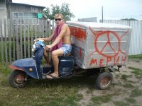 pihakogirevi's profile picture. Занял денег у лучших друзей. Купил iPhone 5. Перестал общаться с этими нищебродами.