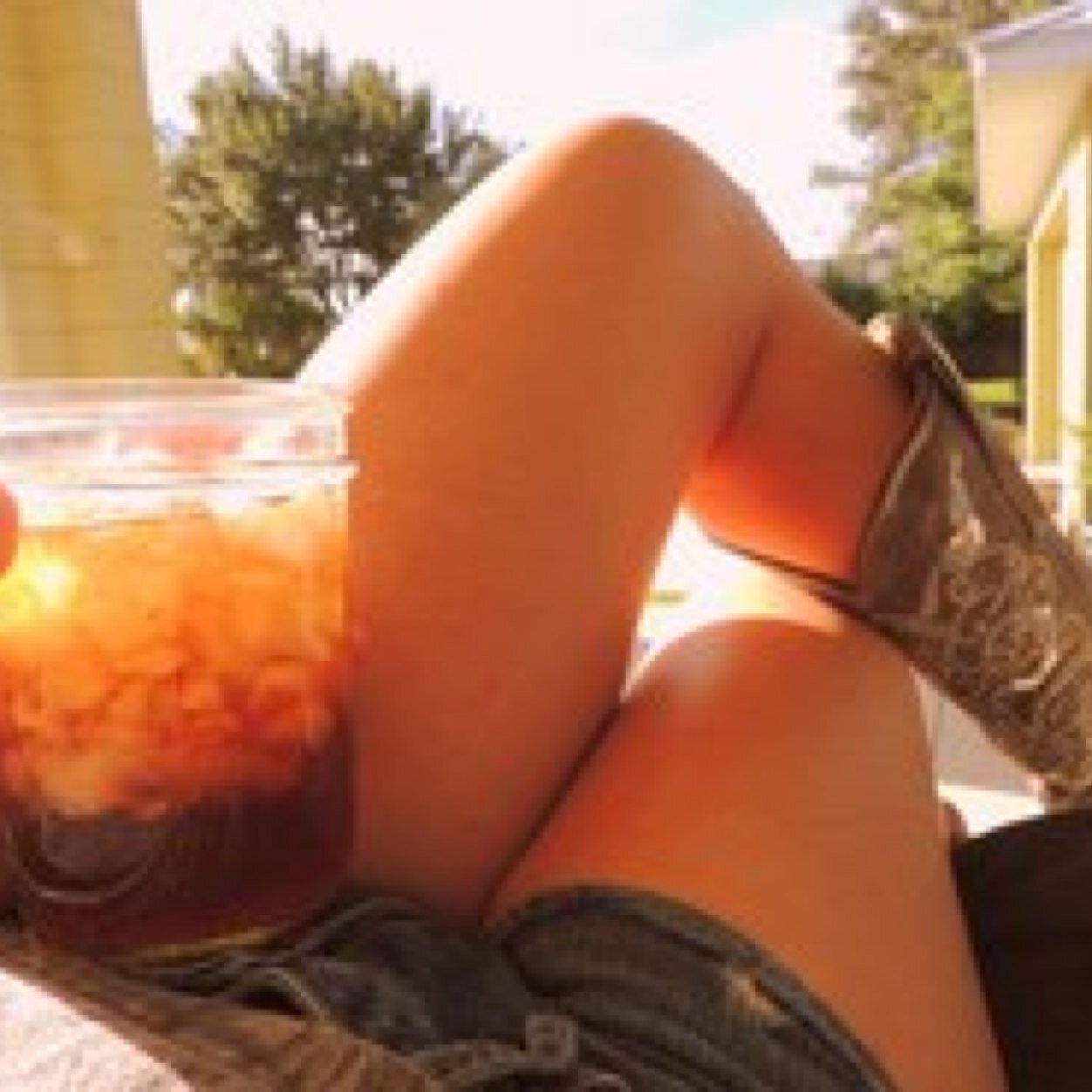 ThatCountryTeen's profile picture. ᴄᴏᴜɴᴛʀʏ ɢɪʀʟs ᴋɴᴏᴡ ʜᴏᴡ ᴛᴏ ʜᴜɴᴛ, ʀɪᴅᴇ ᴏɴ 'ᴇᴍ ᴅɪʀᴛ ʀᴏᴀᴅs ᴀɴᴅ ʙᴀɪᴛ ʜᴏᴏᴋs! ɪ ʟᴏᴠᴇ ʜᴜɴᴛɪɴ, ғɪsʜɪɴ, ᴅɪʀᴛ ʙɪᴋɪɴ, ᴍᴜᴅᴅɪɴ, ᴄᴀᴍᴏ ᴀɴᴅ ᴄᴏᴜɴᴛʀʏ ʙᴏʏ's ɪɴ ᴊᴀᴄᴋᴇᴅ ᴜᴘ ᴄʜᴇᴠʏ's!