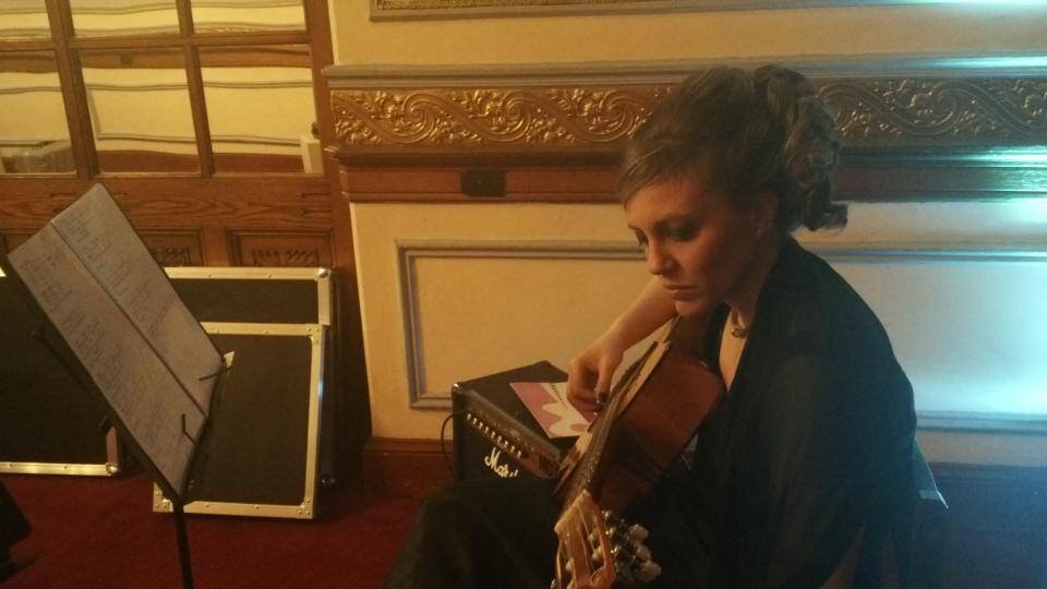 Estudiante, música, porteña