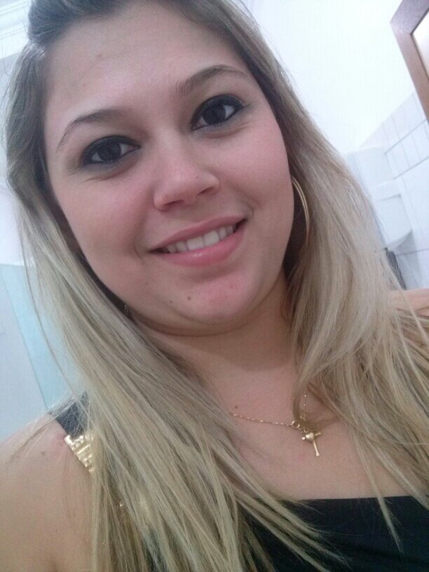 Brunaaanogueira's profile picture. 