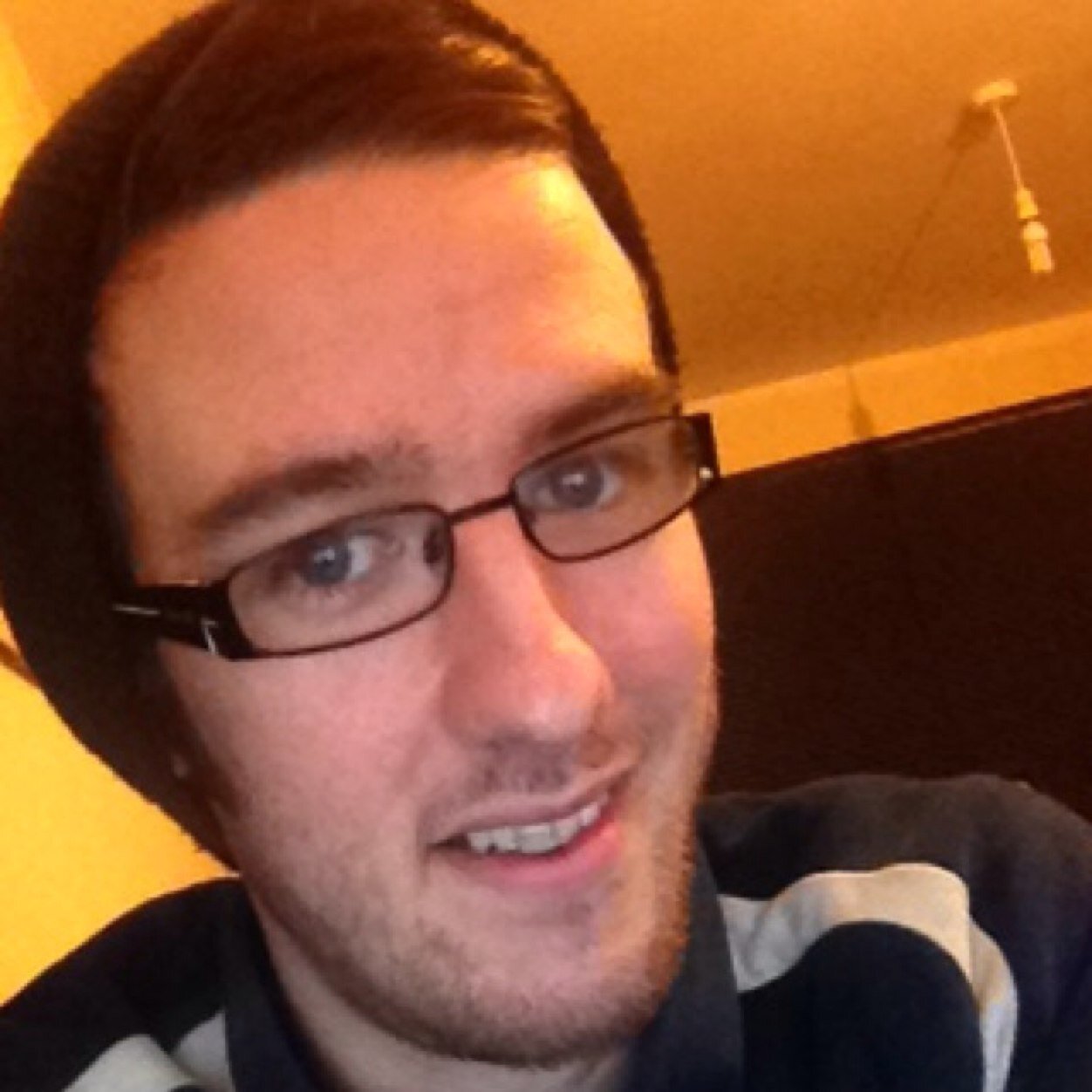 22 years old. Massive Leicester City fan! My tweet's consist heavily of football, so you know what to do if you dont like it! #lcfc