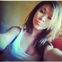 sinta a vibe :3
believer :3 
instram :maahziitaa
facebook :maiara.afonso