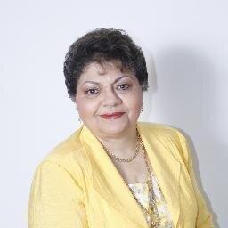 Cozumeleña de Nacimiento y Chetumaleña desde mi infancia. Orgullosa de mi estado Quintana Roo y comprometida con Benito Juárez. Regidora 2013-2016