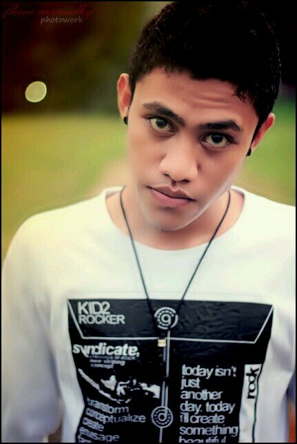 FhinoGAswad's profile picture. :: ._. Masa lalu adalah kenangan, masa sekarang adalah realita dan masa depan adalah tujuan yang dicita-citakan ._. ::