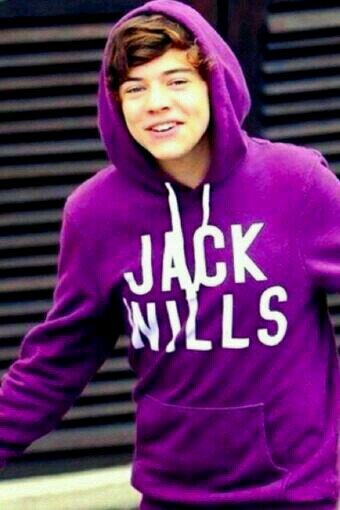 I Harry! Innocent. Crazy. Sweet. Loving. {A special kind of Harry.  Gay. RP}