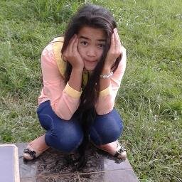 kamu adalah seseorang yang aku tulis
tapi aku bukanlah orang yang kamu baca :(

taman siswa /jl gunung . kota pagaralam sumatera selatan