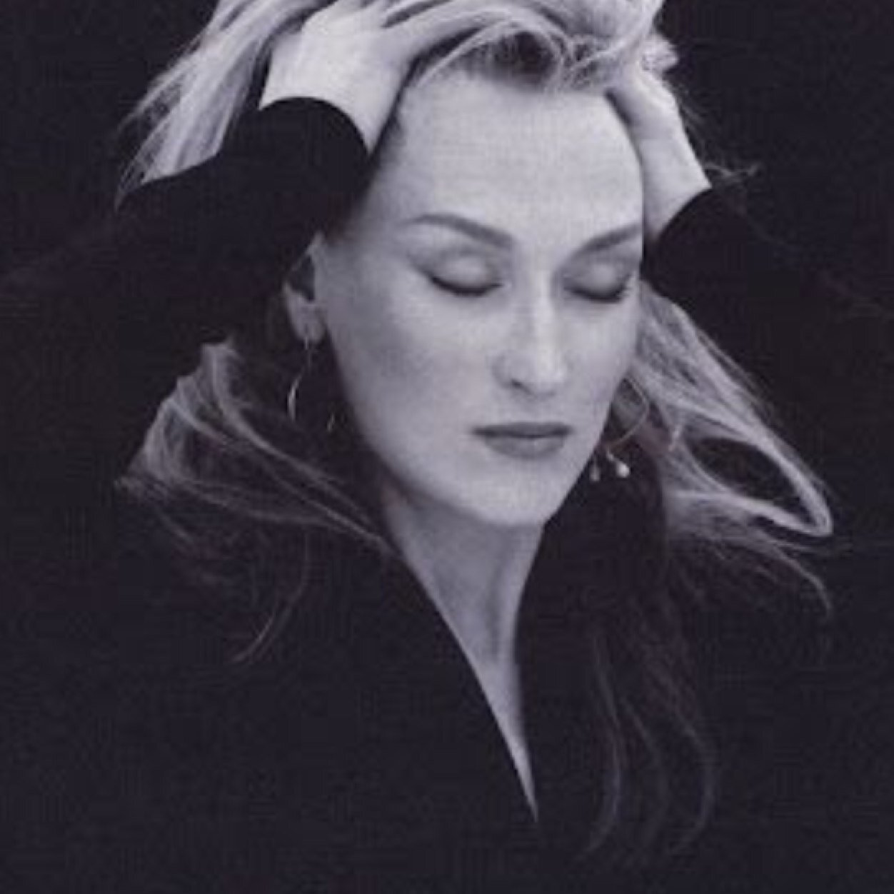 A mother of one. Katerina. A mother who loved her. #SL # Roleplay #Traveler [ Posts both languages ]