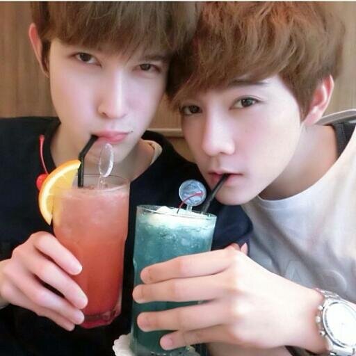 welcome to BNY ( Both Newyear ) fanbase The sweet and cute couple in the world, Lets spread bothnewyear Love ♥ Both ig : Both NY ig: Newyear_kitiwhut