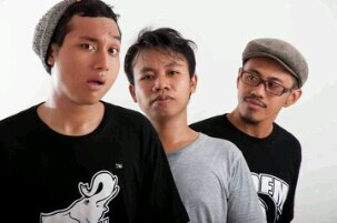 We are Mr.Bond spiltpunk from SIDOARJO uya'  @anazbond @norrisWAWmore info : uya'(081331122743) anaz (310A9565)FBS crew