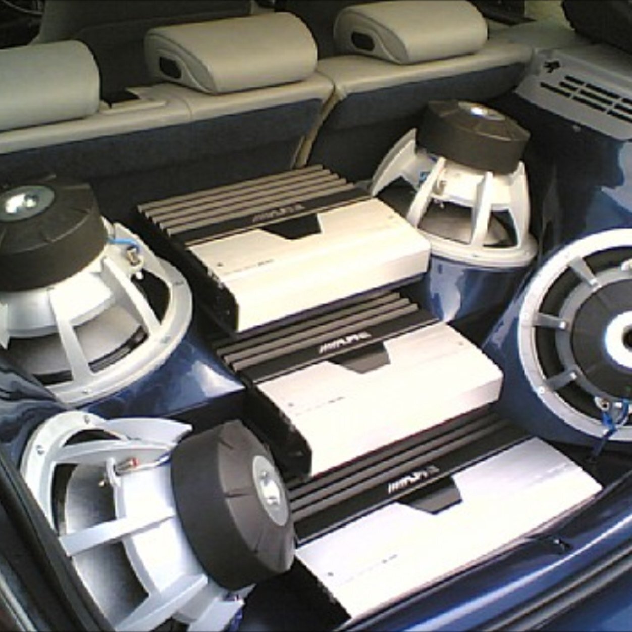 Please follow to see the lastest developments in vehicle technology and installs from some of the UKs top installers