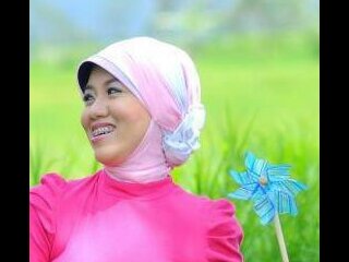 Mom of Arka and Alma