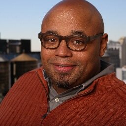 UX|UI Designer. Visual journalist, educator, multimedia expert, former director of photography The Weather Channel and Multimedia producer CNN.