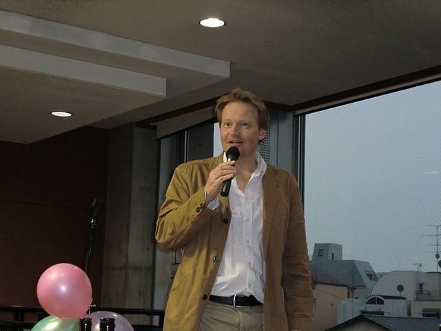 Lecturer of English, hiker, dad