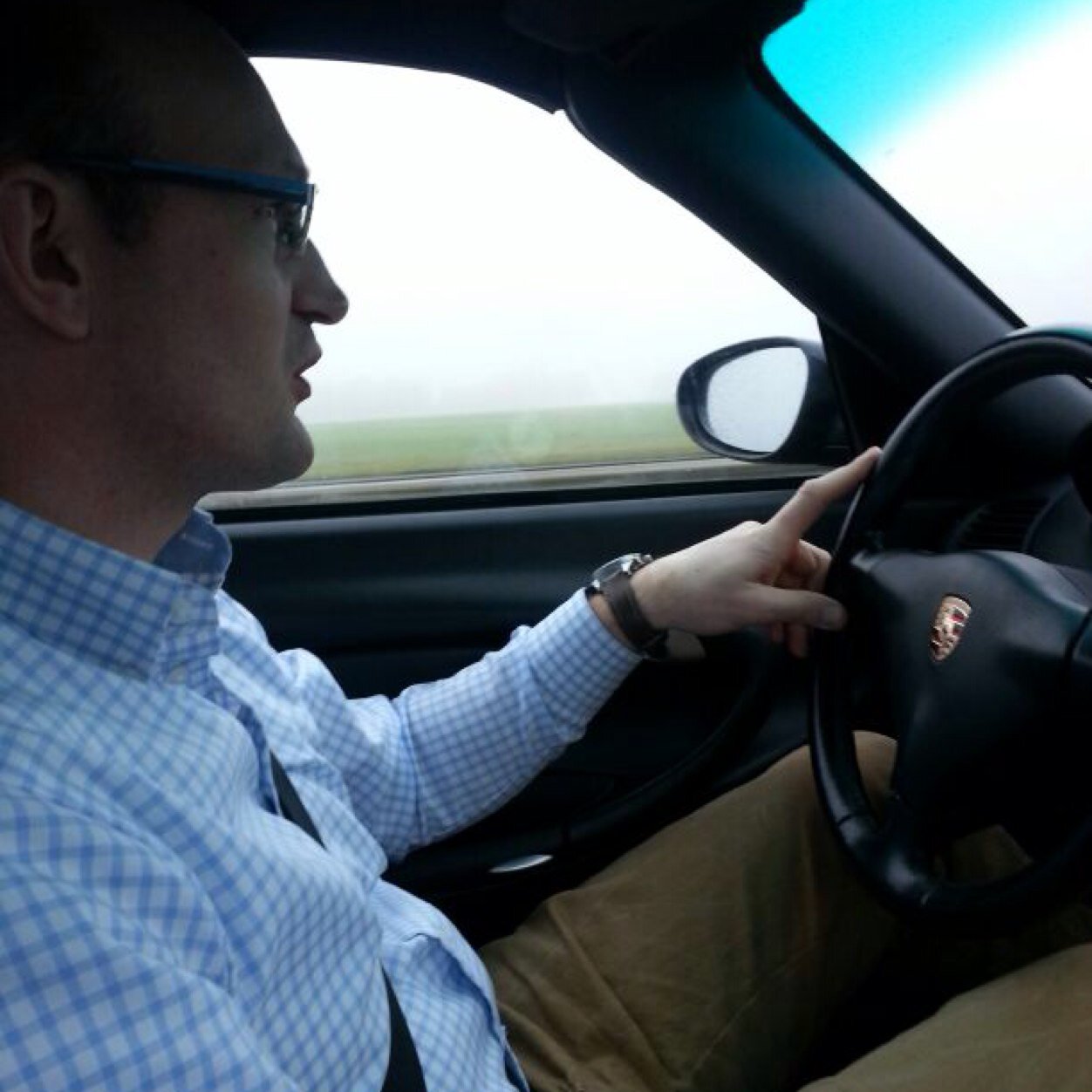 rarara1977's profile picture. Een mens is pas gelukkig wanneer hij het geluk zelf wil en uitdenkt