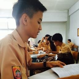 '' kesehariannya hanya tidur ''