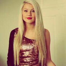 I Parry.A yellow haired blue eyed BELIEBERIM..I like to listen to music. :) I LOVE YOU KİDRAUHL..