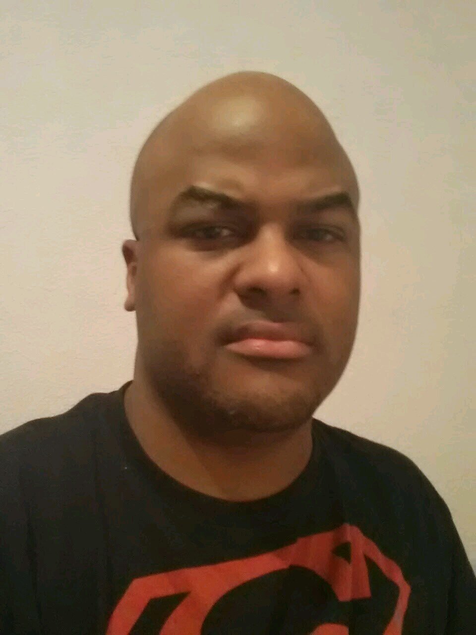 A father of 4, loves God, family and good friends. Reads comics and a movie & history buff. Ask away if have any ?s. Peace
