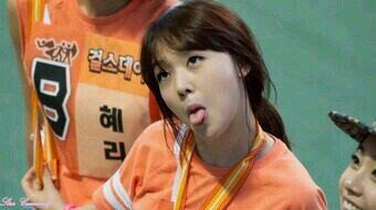 cookiesMinaah's profile picture. Roleplayer from @caferplay | DOB : May 13,1993