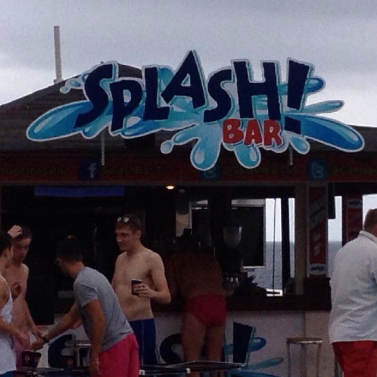 splash_magaluf's profile picture. The best bar in magaluf with pool, games, parties and drinking deals