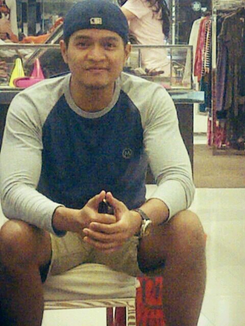 @ratusyifamaulia's boyf