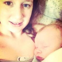 Follow me i follow back!:)  aranhartland!