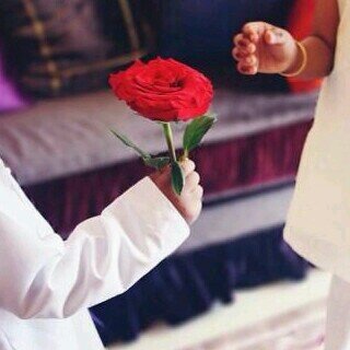 لا اله الا الله وحده لا شريك له .