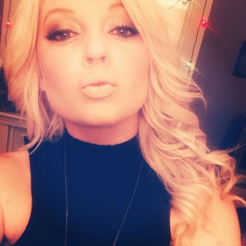 A thug changes and love changes and best friends become strangers.