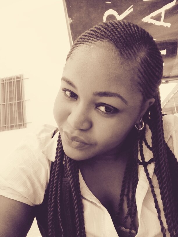 123456799008's profile picture. kindly follow my new account @daisytoohot