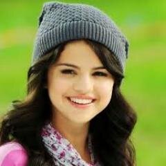 KEEP ON SMILING !!!  LUV SELENA FOREVER