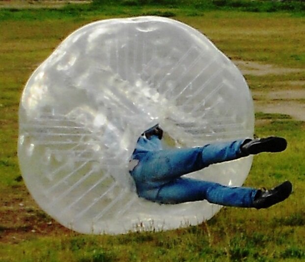 We organise bubble football games and activities all across Spain.