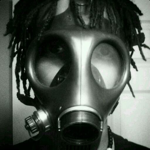 rapper,sk8er,smoker Im just an african-american thats trying to make it.not threw the illegal way.but by the right way..