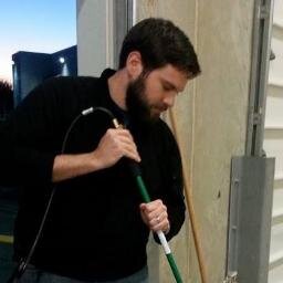 Brewer. Co-Founder. Recipe Monger. Advanced Squeegee Operator.

Production Manager @BeltwayBrewCo