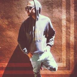 Musician since '93, Rap/Rnb/Trap/Moombah Beatmaker/DJ since '02, Amateur pianist, drummer, photographer, designer...