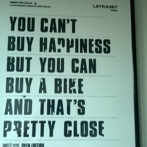 mikhealey's profile picture. 