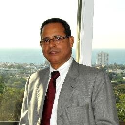 Periodista, abogado y productor de programas de televisión en Santo Domingo, República Dominicana.