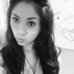 ツ  ♥ No esperes oportunidad, créala. No busques amor, dalo tú. No pidas amistad, mejor concedela.♥ ♥