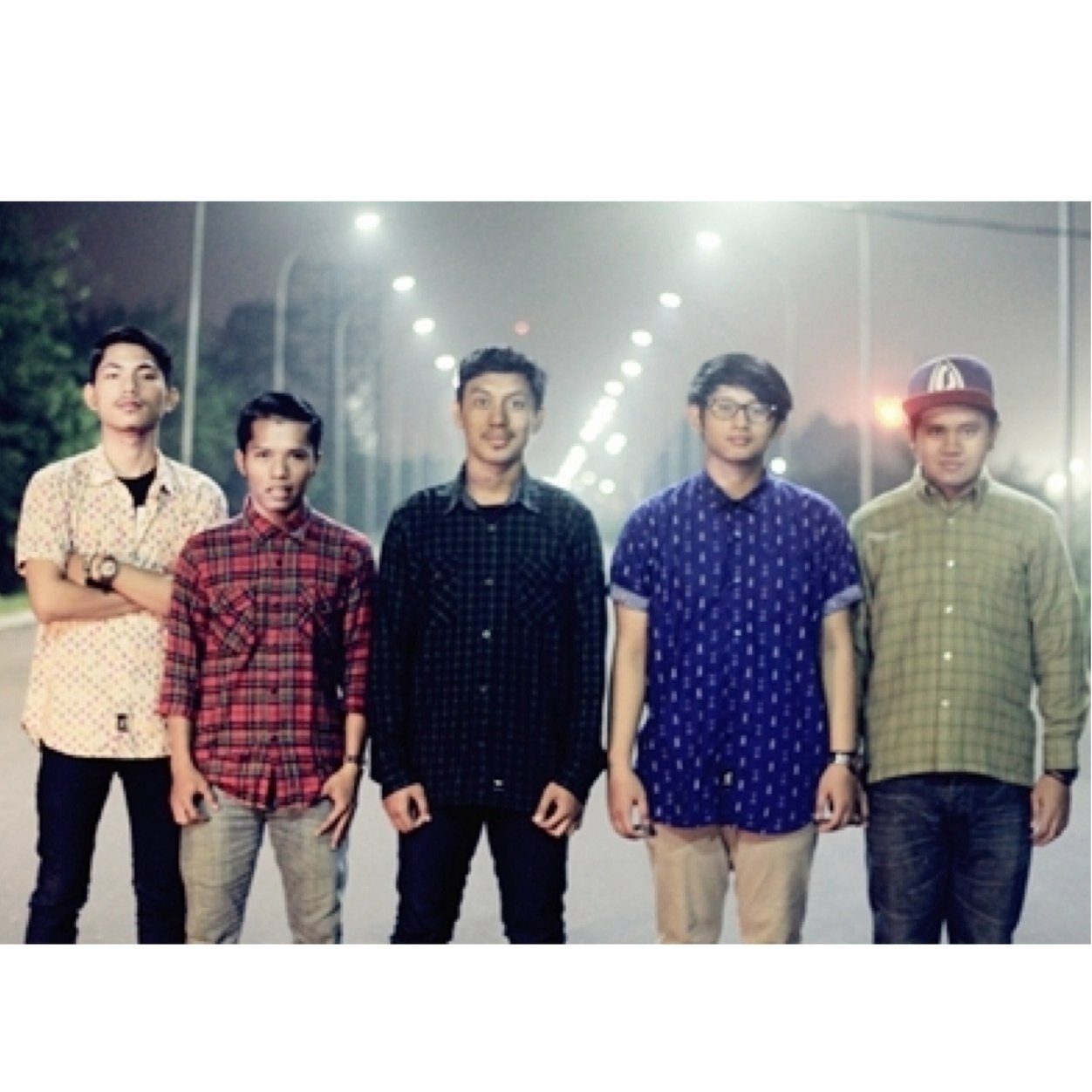Pop Punk / Easy Core since 2010. Our member: @EgaRio @taciiimmm @Rinaldimarsya @adamramadhn @andreasshr @dhytiarp . For Booking: 26CD6B00 / 08998872462