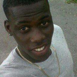 Well Wat You Drinkinq Jams Water Aye !!