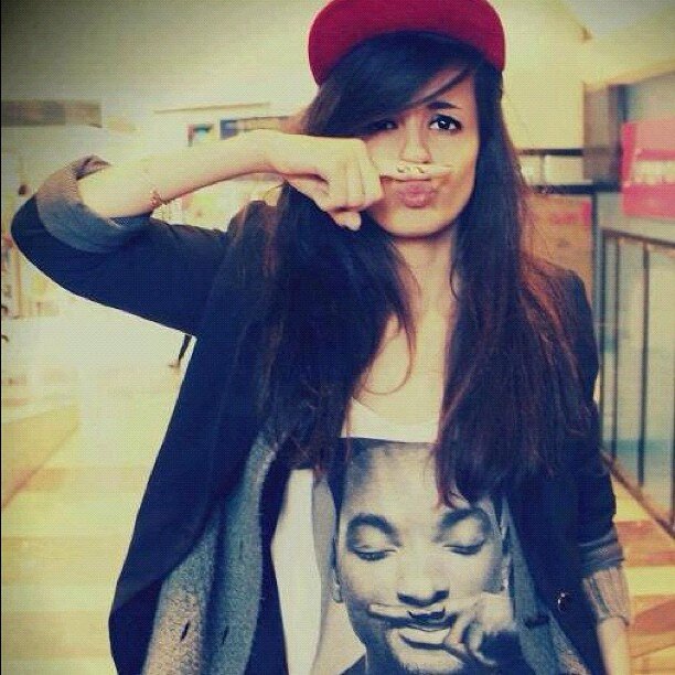 ecenaz_2's profile picture.