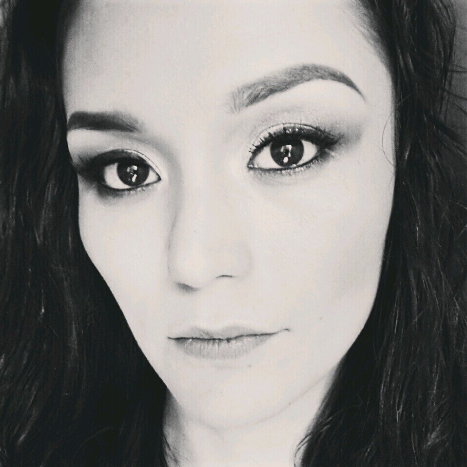 Makeup artist