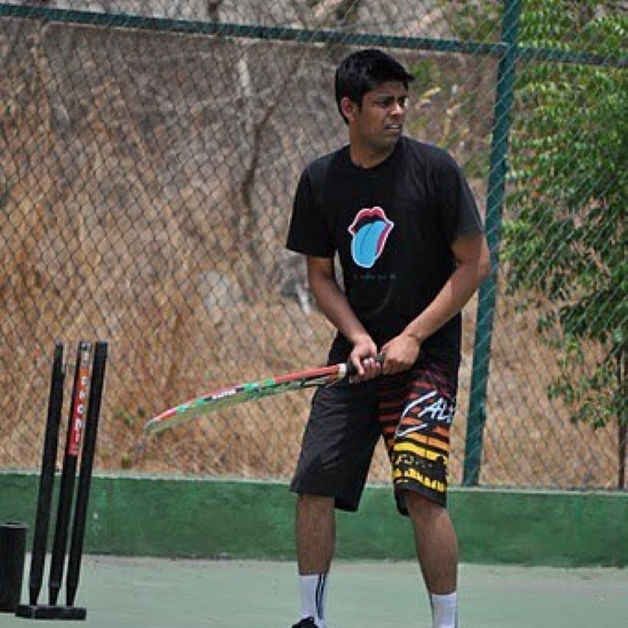 Father. Cricket Follower. Sport Enthusiast. Trader.