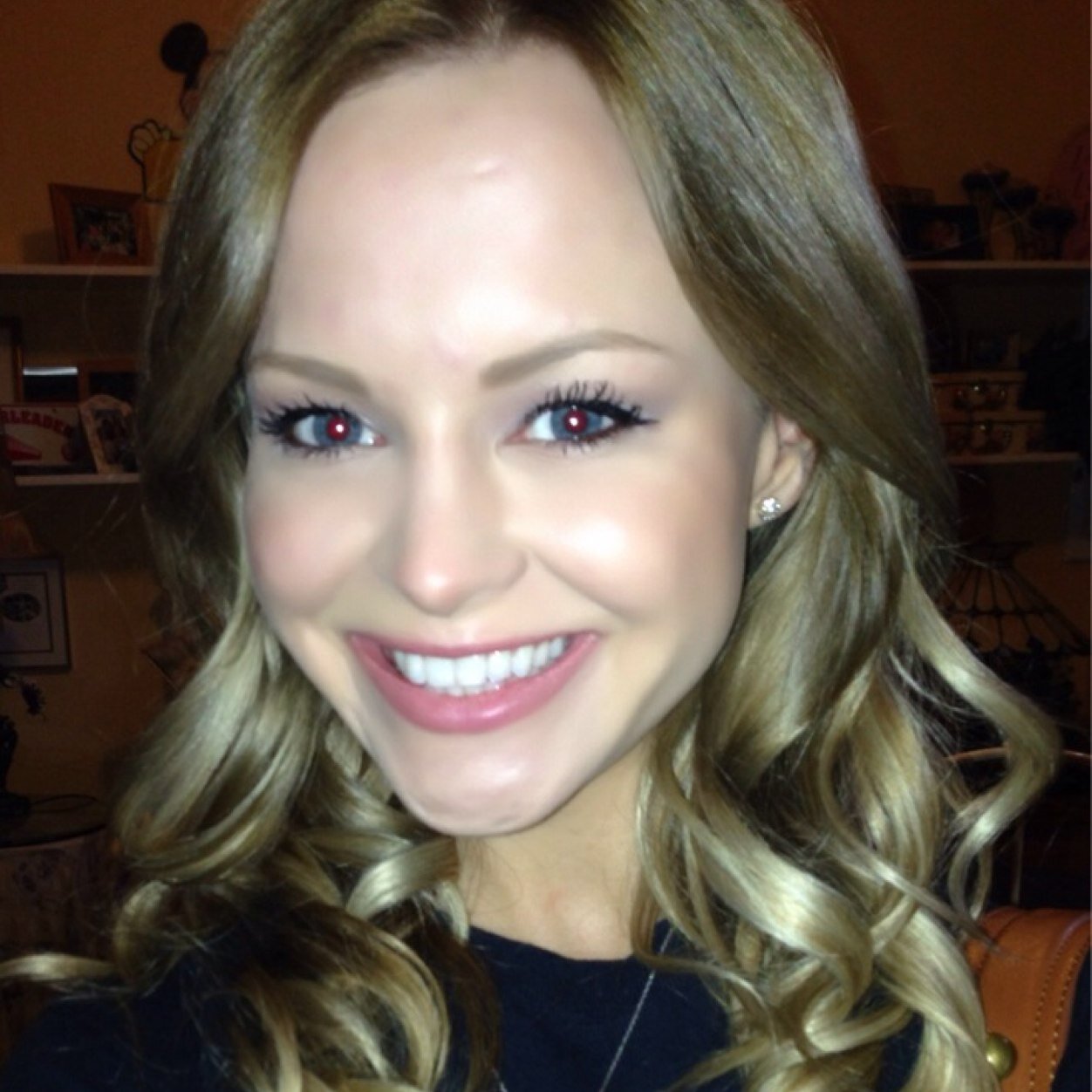 Michell64031129's profile picture. 