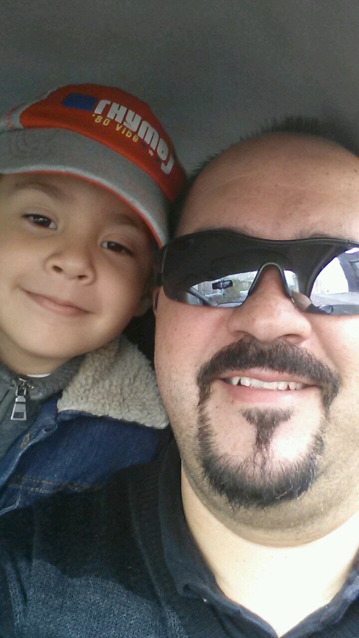 manolitros's profile picture. 