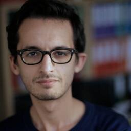 Producteur éditorial. Journaliste. Ouvrier de la télévision et de vos RS. Actuellement @babel_doc, red chef Citizen facts pour @ARTEfr IG : @najibtjt