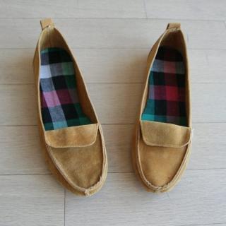 eglamshop's profile picture. 