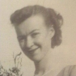 student majoring in biology. mtn bernese lover. my beloved Grandma Bea in photo.